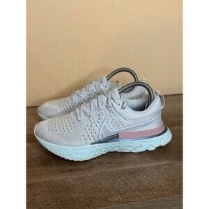 Nike Women's React Infinity Run Flyknit 2 sneakers women’s size 8 shoes